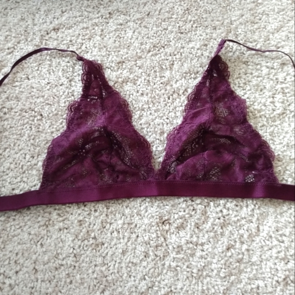 Sale!! Parade Perfect Lace Purple Plunge Bralette - Picture 4 of 8